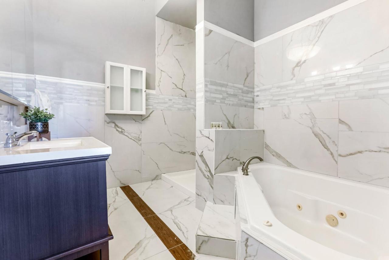 Апартаменты 5Br Penthouse Steps To The Streetcar & Fq Новый Орлеан Экстерьер фото